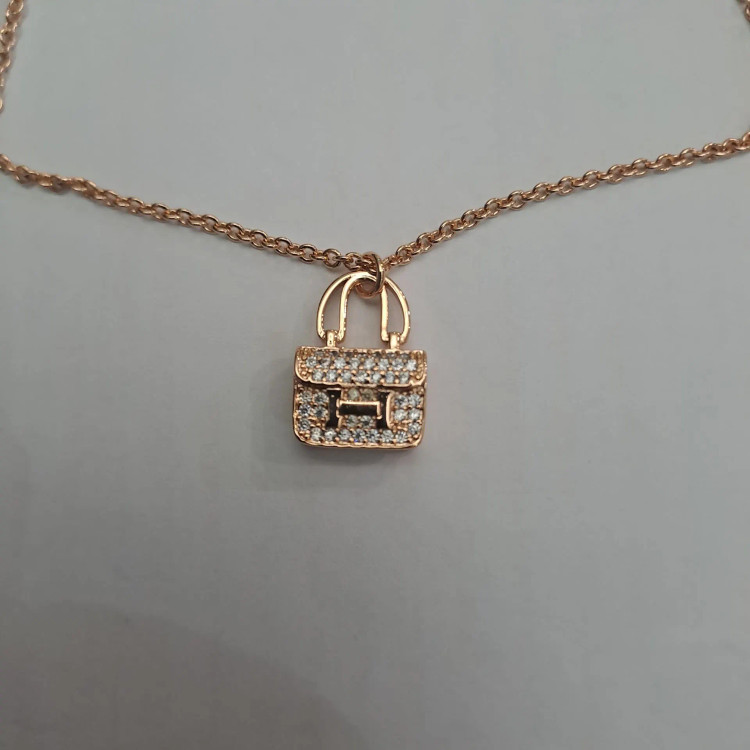 گردنبند نقره زنانه برند هرمس ( HERMES ) مدل کیف دستی | ساخت کشور چین (OEM BY CHINA)