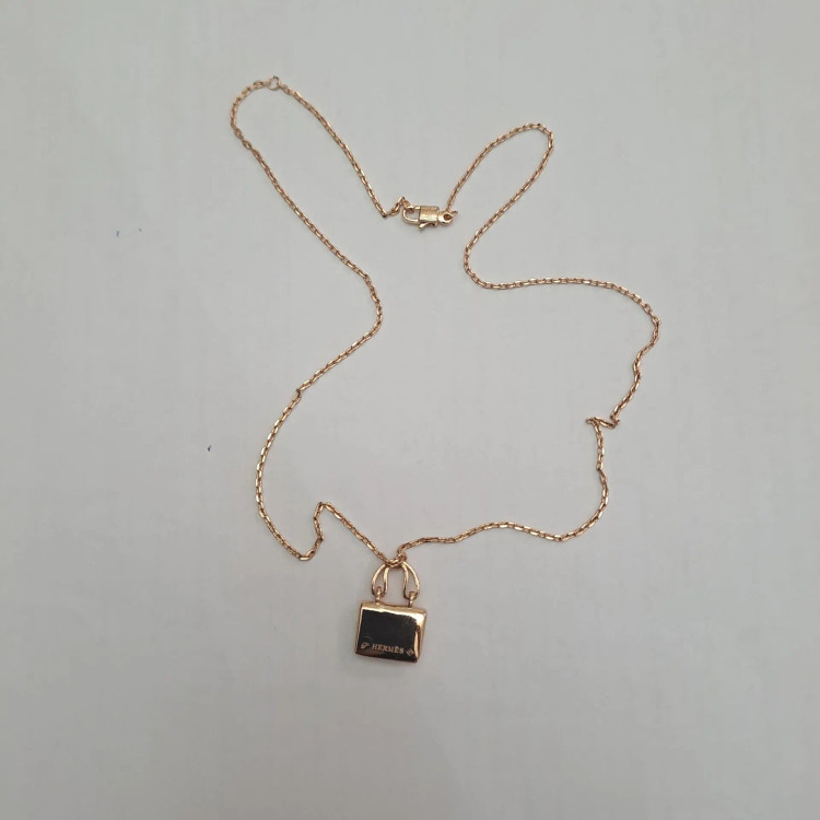 گردنبند نقره زنانه برند هرمس ( HERMES ) مدل کیف دستی | ساخت کشور چین (OEM BY CHINA)