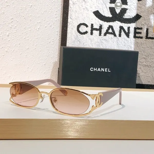 عینک آفتابی زنانه برند شنل ( CHANEL ) مدل CH4024 | ساخت کشور چین (OEM BY CHINA)