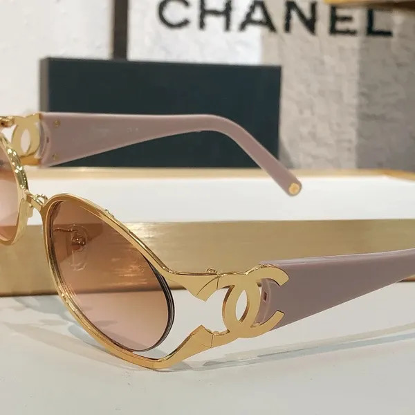 عینک آفتابی زنانه برند شنل ( CHANEL ) مدل CH4024 | ساخت کشور چین (OEM BY CHINA)